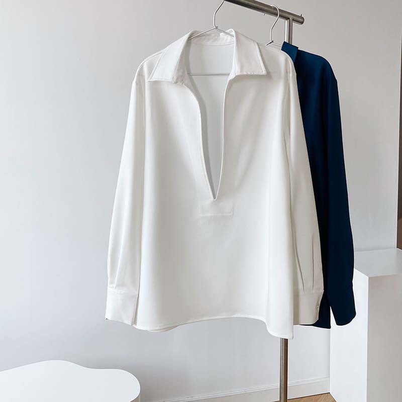 Chemise Femme Col V à Manches Longues – Légère & Élégante