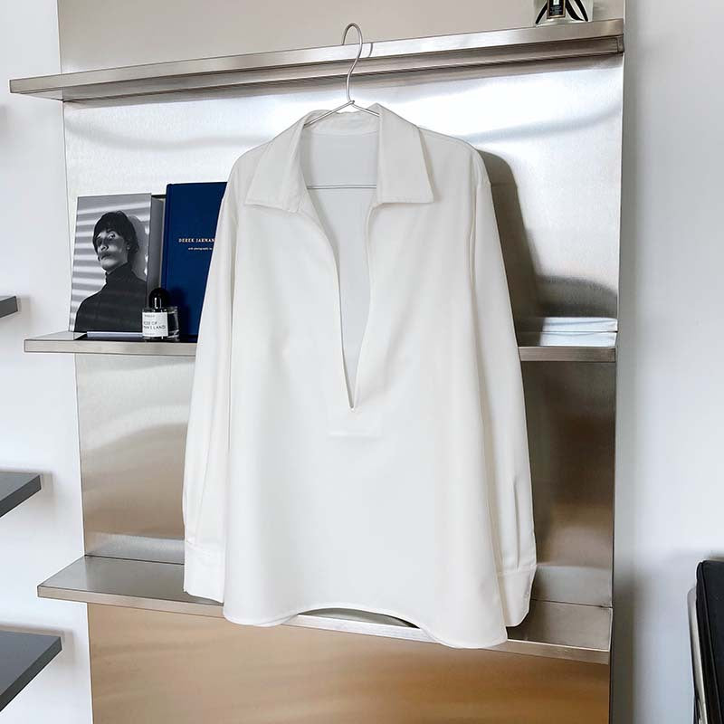 Chemise Femme Col V à Manches Longues – Légère & Élégante