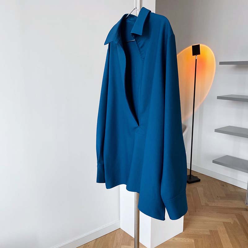 Chemise Femme Col V à Manches Longues – Légère & Élégante