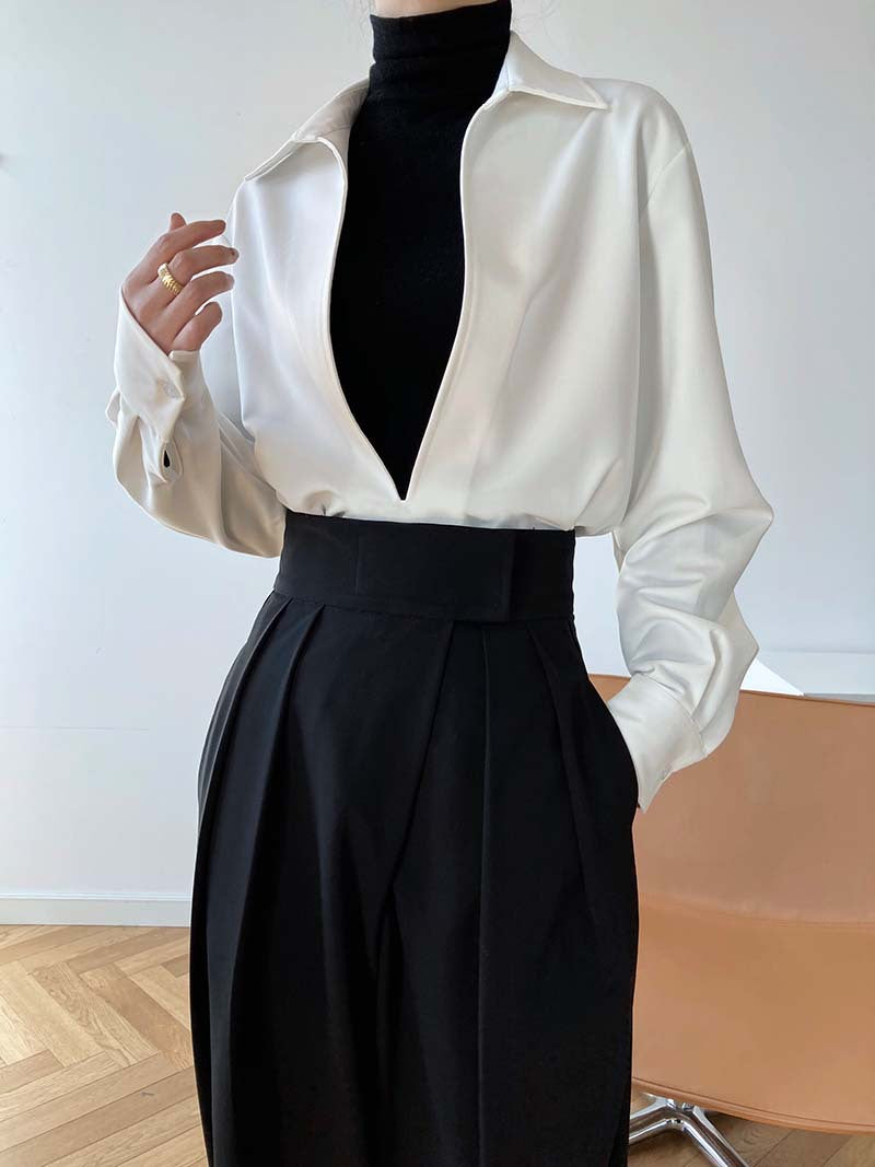 Chemise Femme Col V à Manches Longues – Légère & Élégante