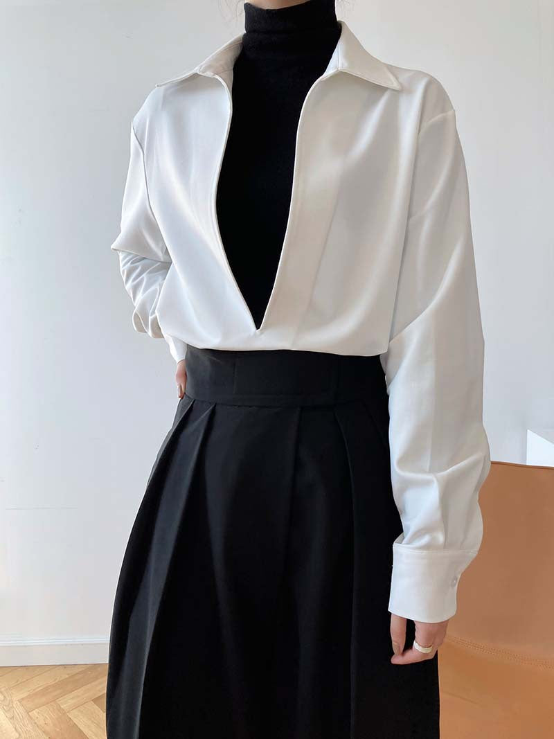 Chemise Femme Col V à Manches Longues – Légère & Élégante