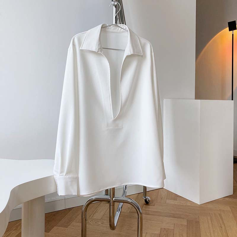 Chemise Femme Col V à Manches Longues – Légère & Élégante