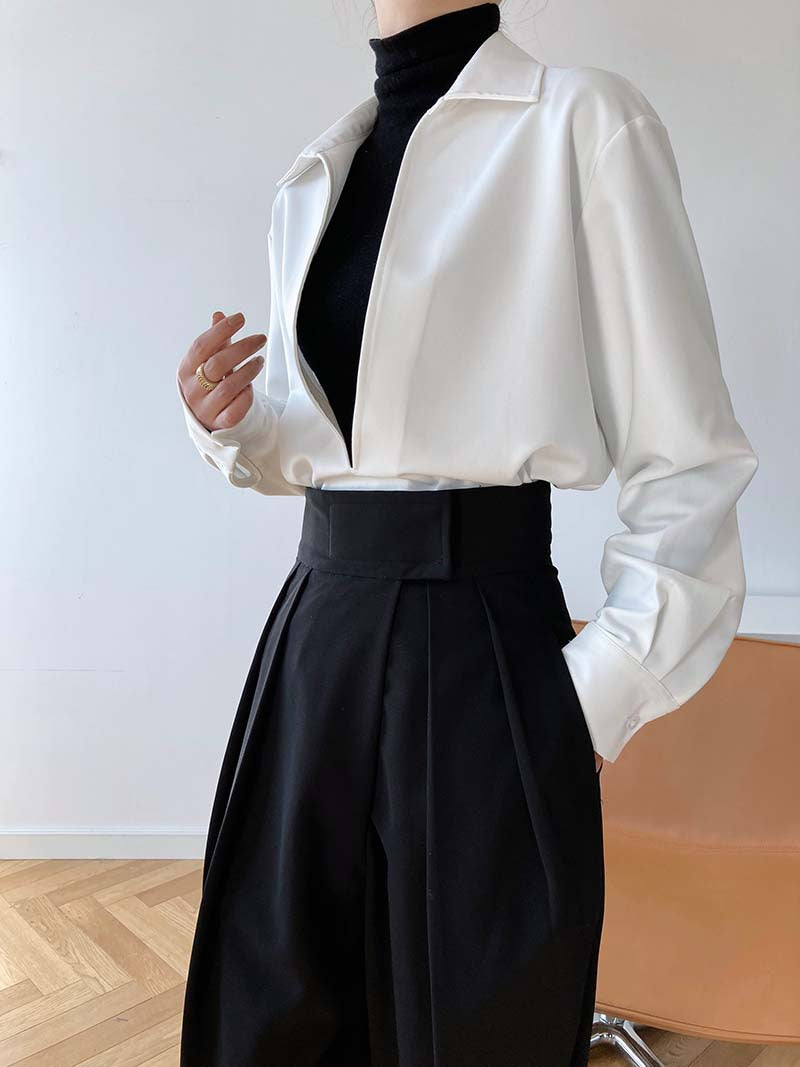 Chemise Femme Col V à Manches Longues – Légère & Élégante
