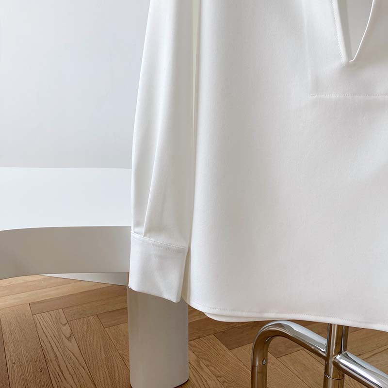 Chemise Femme Col V à Manches Longues – Légère & Élégante