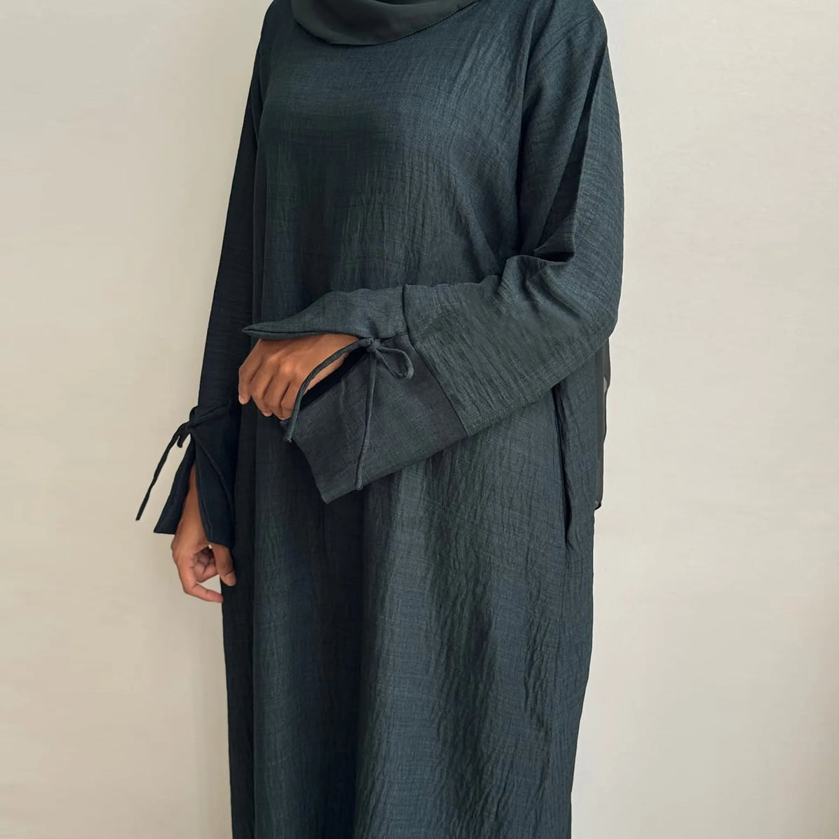 Abaya ample femme coupe droite – vue 4